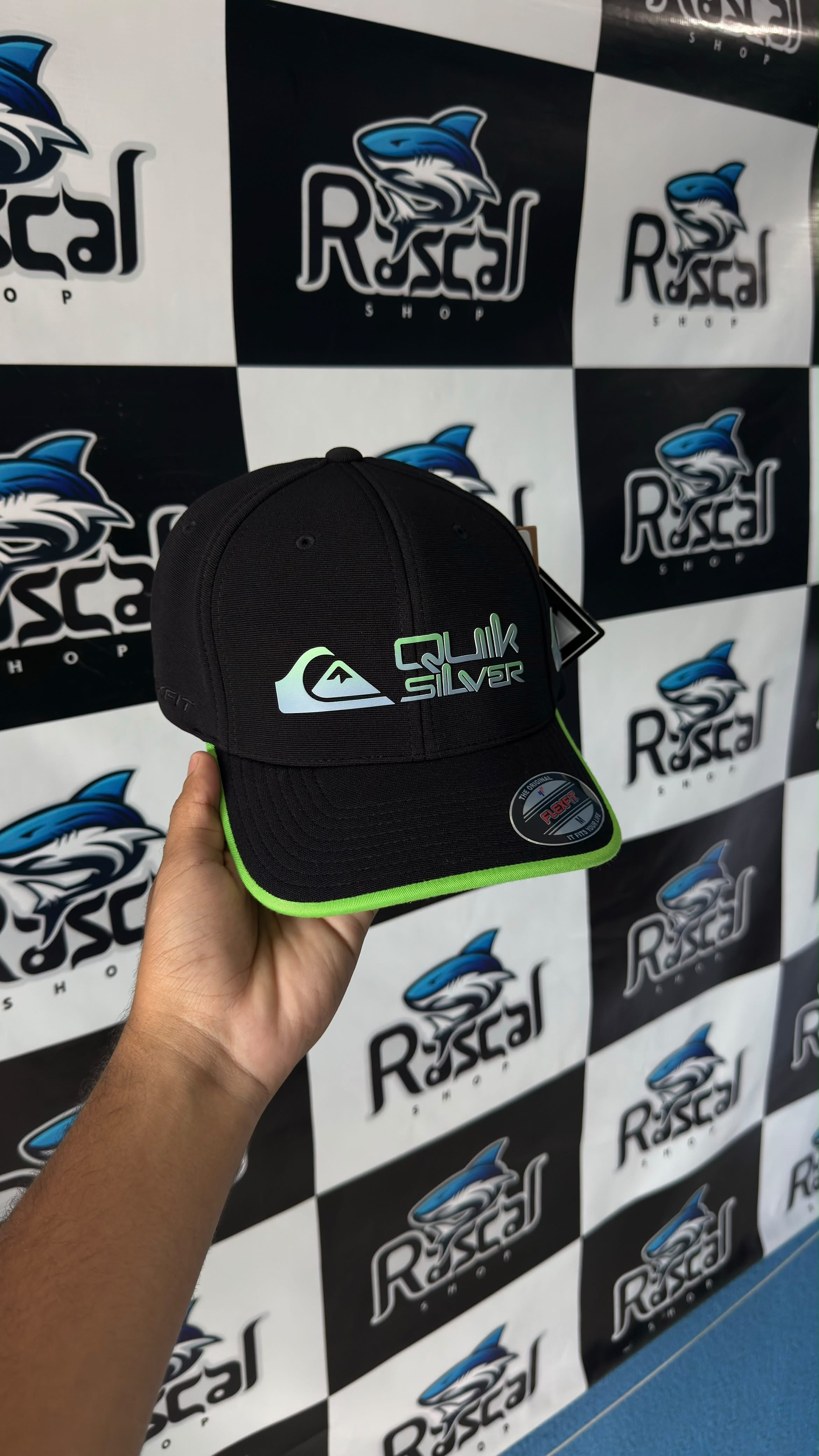 Boné quiksilver edição cores