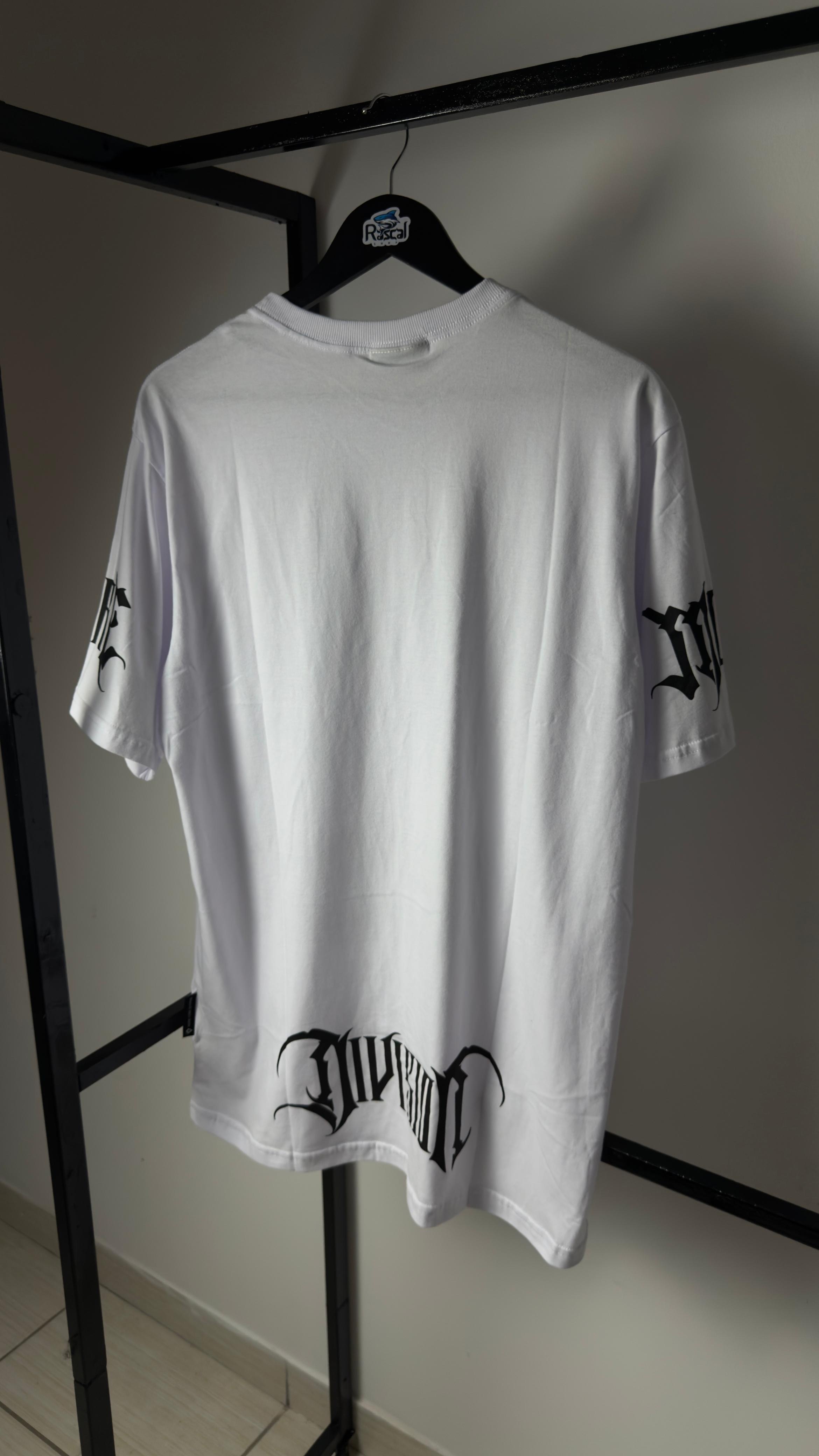 Camisa box fit especial caligrafiti