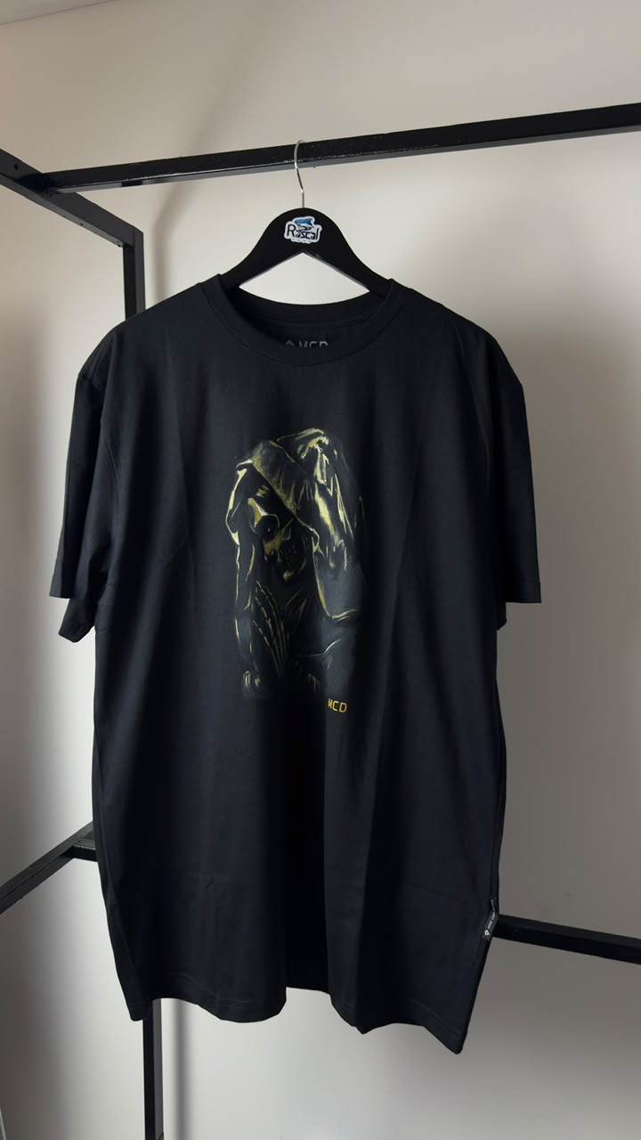 Camisa santa dourada